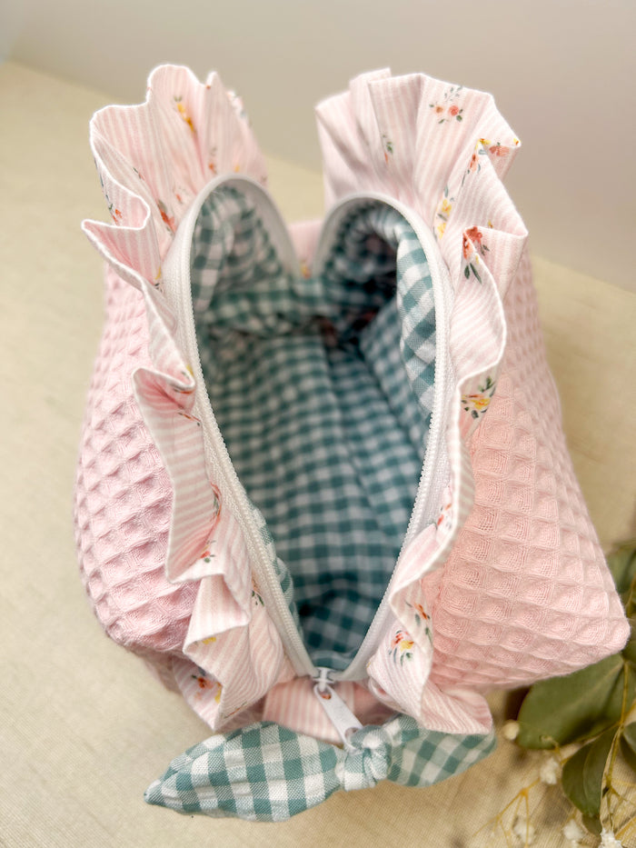 Neceser con volantito